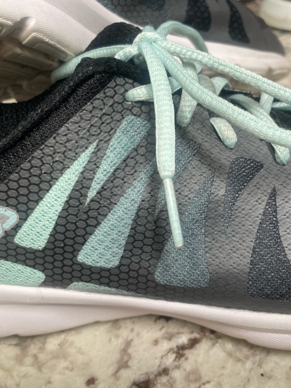 Charcoal Lace-Up Women's size 9 Athletic Sneakers - Fila - Picture 5 of 8